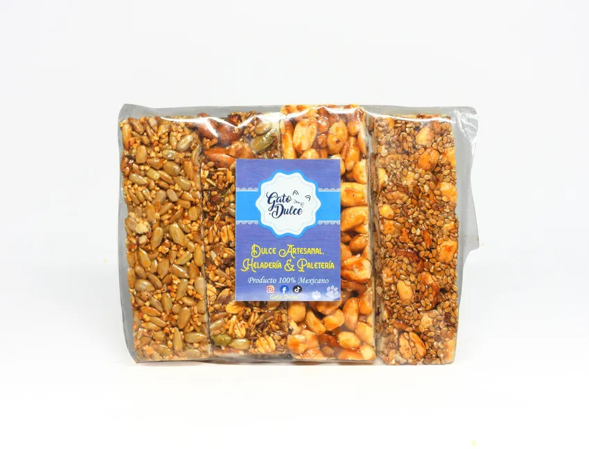 Palanquetas de semillas y cacahuate con miel de piloncillo